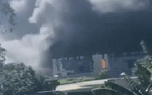 Nghệ An: Cháy lớn tại Khu công nghiệp, công nhân hoảng hốt tháo chạy