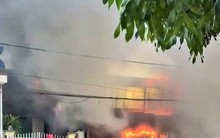 Quảng Ninh: Cháy xưởng sửa xe, nhiều ô tô bị thiêu rụi