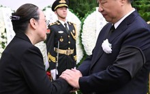 Chủ tịch Trung Quốc Tập Cận Bình tiễn đưa cố Thủ tướng Lý Khắc Cường