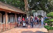 Làm gì để du lịch Việt Nam khởi sắc bền vững?