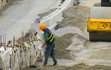 Hai cầu vượt thép 342 tỷ đồng ở Hà Nội thế nào sau hơn 9 tháng thi công?