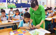 Tìm mọi cách tăng thu nhập cho giáo viên