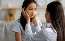 Không phải điện thoại hay sự lười biếng mà chính 4 cách giáo dục này của cha mẹ mới là lý do “hủy hoại tương lai” con trẻ