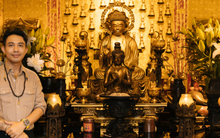 Đại gia Minh Nhựa chia sẻ cách bài trí phòng thờ cực đặc biệt, có chi tiết tinh tế, ấm cúng đến không ngờ