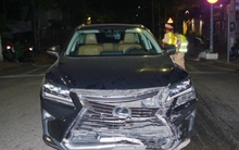 Xe sang Lexus cố tình tông trực diện ô tô khác: Bắt khẩn cấp 2 tài xế