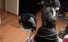 Bị cướp tống tiền, cụ bà 80 tuổi nhanh trí gửi tin nhắn tiếng Anh cho con trai nhưng bị cho là vớ vẩn