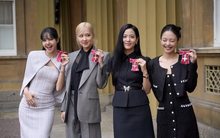 Blackpink nhận huân chương danh dự từ Hoàng gia Anh: Đội quân nhạc chơi 2 bài K-pop trong lễ đổi gác