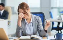 Được thăng chức vài tháng tôi đã hối hận, muốn quay lại làm nhân viên: Áp lực, làm thêm giờ sẽ huỷ hoại cuộc sống của bạn