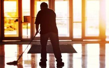 Bí quyết giúp cụ ông thành triệu phú dù chỉ làm bảo vệ: Chăm chơi chứng khoán, kiếm 50 đồng thì đầu tư tới 40 đồng