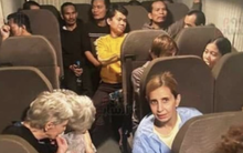 Những hình ảnh đầu tiên của 24 con tin được Hamas thả tự do