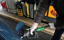 Giá dầu thế giới giảm tuần thứ năm liên tiếp