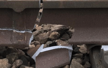 Trung Quốc chôn hàng triệu tấn đường ray thường và cao tốc mỗi năm, tại sao không "bán đồng nát"?