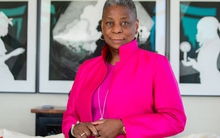 Nữ CEO nổi tiếng với quan điểm khiến hàng triệu bà mẹ nhẹ nhõm: Phụ nữ không cần phải dành hết tất cà cho con