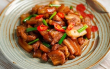 Mùa đông ai cũng thích ăn cơm với thịt rang kiểu này: Chuyên gia cảnh báo cẩn thận không tiềm ẩn nguy cơ ung thư