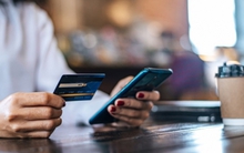 Thấy 18 ứng dụng này trong điện thoại phải xóa ngay: Cẩn thận tiền trong tài khoản ngân hàng "bốc hơi"!