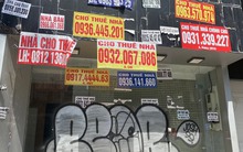 Phố thời trang sầm uất nhất TP HCM vắng tanh, chi chít các bảng "cho thuê mặt bằng"