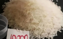 Giáo viên giao bài tập bắt nộp 10.000 hạt gạo khiến phụ huynh bức xúc: Cả nhà ngồi đếm tới đêm không xong