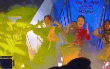 Hơn 4 triệu người xem mẹ chú rể “quẩy” trong đám cưới, ai cũng khen nhưng vẫn chỉ ra một chi tiết không nên làm