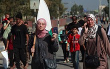 Người dân Dải Gaza lũ lượt di tản