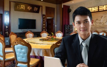 Tự hào con trai mở nhà hàng lớn, cha mời người quen đến khoe và cái kết sững sờ