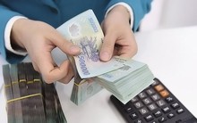 Lãi suất tiền gửi tiết kiệm tháng 12/2023: Lãi suất giảm mạnh, tiền gửi tiết kiệm vẫn thu hút khách hàng