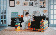 Nghỉ việc ở tuổi 23, chàng trai chuyển về ngoại ô sửa nhà thật đẹp: Giờ tôi đã tự do, còn kiếm được nhiều hơn