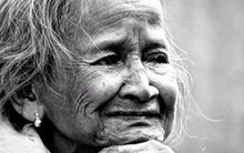 55 tuổi ly hôn, được đền bù 800 triệu, qua 3 năm chẳng còn 1 xu vì các con mỗi người "xé" một kiểu: Không biết sống cho mình là dại!