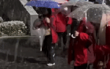 Cổ vũ học sinh tự học, trường phát ngay ca khúc huyền thoại trong phim Goblin giữa biển tuyết trắng: 1 chữ "mê"!