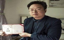 Tốt nghiệp Đại học số 1 châu Á, người đàn ông chọn về quê làm bảo vệ với mức lương 17 triệu đồng/tháng: Lý do khiến ai cũng bất ngờ