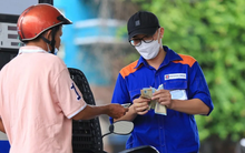 Hai bộ ‘đùn đẩy’ quản lý xăng dầu, Bộ Tài chính nói gì?