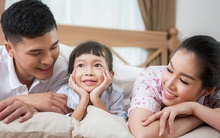 Thật may mắn khi có cha mẹ kiểu này: Dù gia đình không quá dư dả, con cái lớn lên vẫn biết ơn vô cùng