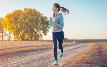 Thời điểm đi bộ dễ đột quỵ nhất trong ngày lạnh, người sau 40 tuổi nhất định nên tránh