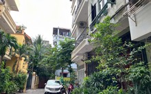 Nhà đầu tư rút tiền tiết kiệm săn “hàng ngộp”