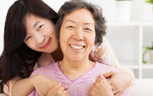 Duy trì 7 thói quen tiết kiệm này gần 60 năm, mẹ tôi mua được 4 mảnh đất