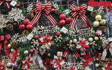 Sôi động thị trường đồ trang trí Giáng sinh 2023