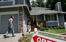 Làm cả đời không đủ tiền mua nhà để an cư, người trẻ ở quốc gia giàu nhất thế giới phải nương nhờ cha mẹ