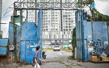 Từ đất xây trung tâm tang lễ sát toà Keangnam được chuyền đổi sang khách sạn 5 sao, đến nay dự án bị thu hồi biến thành bãi phế liệu, nhiều người liên quan vướng vòng lao lý