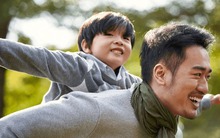 Giáo viên 20 năm trong nghề nói thẳng: Điểm số là "ảo ảnh", muốn biết con có triển vọng không nhìn vào 3 điểm này