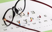 Không phải điện thoại hay TV, đây mới là 4 điều “phá hủy thị lực” của trẻ mà cha mẹ không hề hay biết