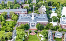 Cán bộ tuyển sinh của Harvard nói thẳng: "Bạn có thể vào trường nhờ kỹ năng rửa bát chứ không phải vì học giỏi"