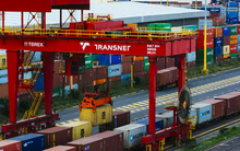 Khủng hoảng Biển Đỏ khiến ngành vận tải biển khó đủ đường