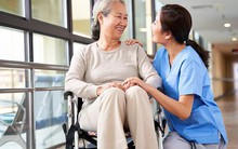 Triệu phú có cả con trai lẫn con gái, nhưng vẫn chọn sống trong viện dưỡng lão khi về hưu: Sống không dựa vào con cái mới là đáng sống nhất!