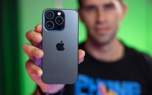 Bức ảnh chỉ ra iPhone 15 cần dùng sạc chính hãng của Apple, xài sạc giá rẻ có thể nhận cái kết đắng