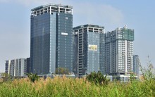 Bất động sản cầm cự chờ hồi phục