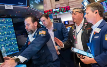 Chứng khoán Mỹ nhích từng bước đến kỷ lục mới trong tuần giao dịch cuối cùng năm 2023