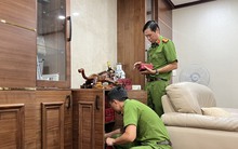 VIDEO: Công an TP HCM khám xét trụ sở Công ty Phát triển và kinh doanh Nhà