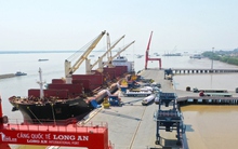 Việt Nam xuất siêu khoảng 28 tỷ USD năm 2023