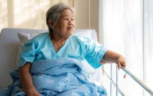 U70 lỡ sang tên hết tài sản cho con, cuối đời tôi mới hối hận: Biết sớm 1 điều thì về già đã bớt khổ