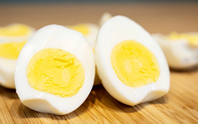 Trứng giàu chất dinh dưỡng, tốt cho sức khỏe nhưng có 3 sai lầm cần tránh kẻo "lợi bất cập hại"