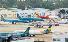 Giá vé cao ngất vì sao các hãng bay vẫn kêu lỗ?